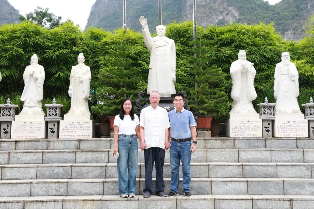 1756544599133639.jpg 1756544599133639.jpg