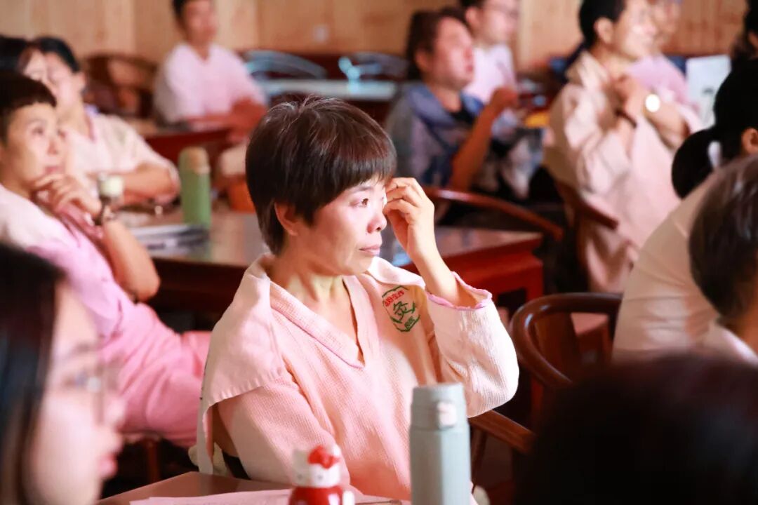 1758165068887960.jpg 1758165068887960.jpg