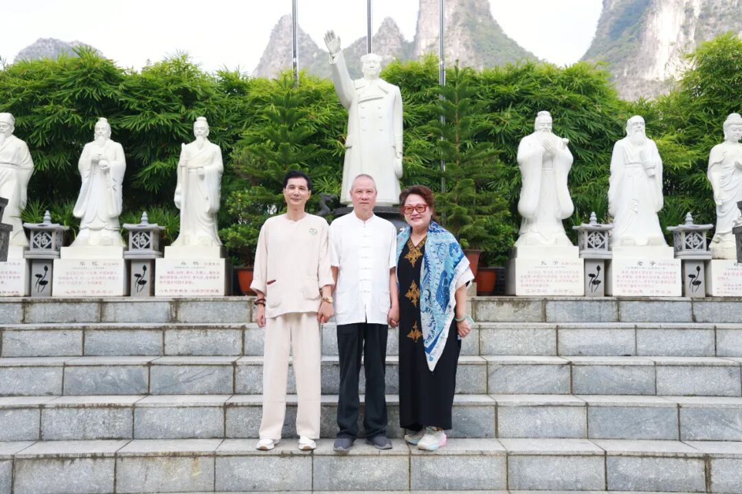 1760429508739630.jpg 1760429508739630.jpg