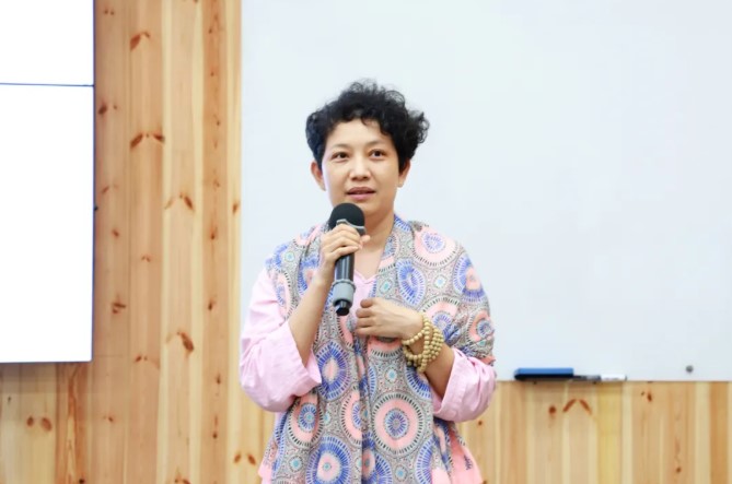 睡得好，皮膚亮，關節不痛了！一位50歲女士的16天奇妙之旅